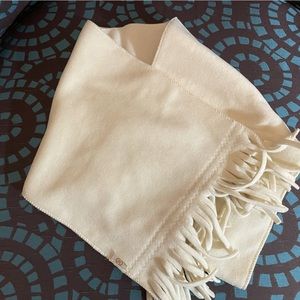 2 Isotoner fleece Fringed Ends Scarves